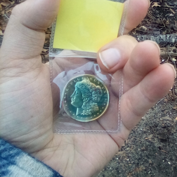 ✨Morgan Dollar Rainbow Toned 1/2 Ounce Copper Round✨ - Picture 4 of 9